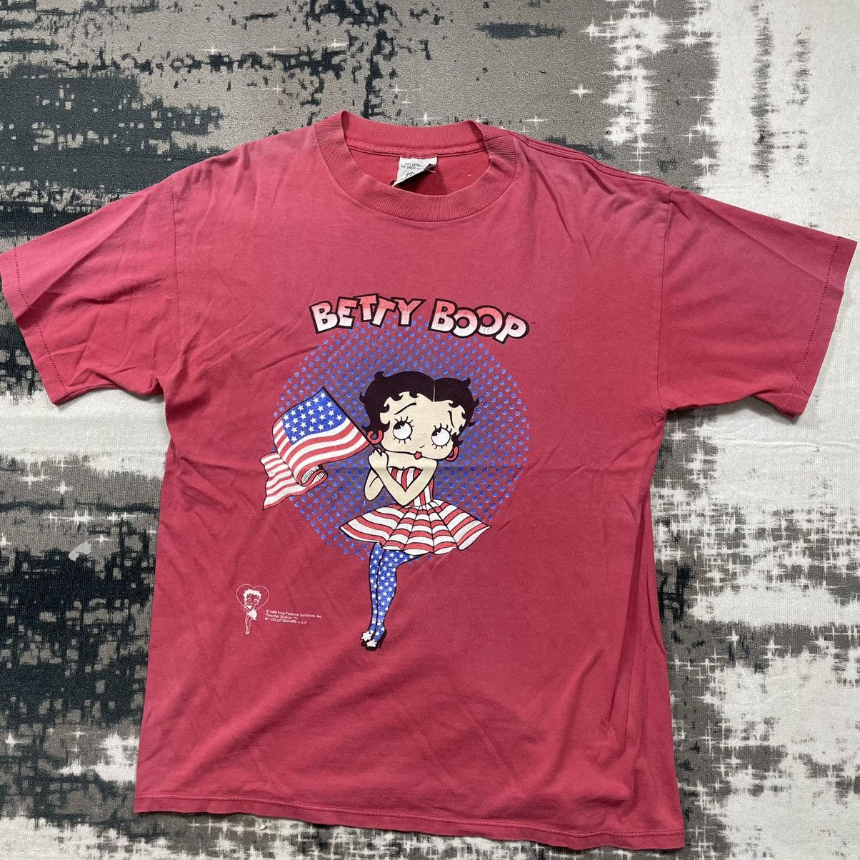 Vintage Vintage 90’s Betty Boop American Flag t-shirt Size US L / EU 52-54 / 3 - 1 Thumbnail