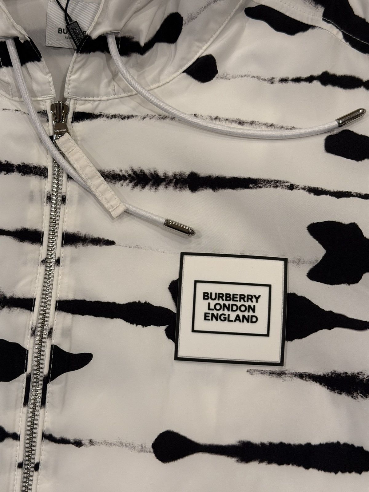 Burberry Burberry Tisci Watercolor Abstract Econyl Print Logo Hoodie Size US L / EU 52-54 / 3 - 7 Thumbnail