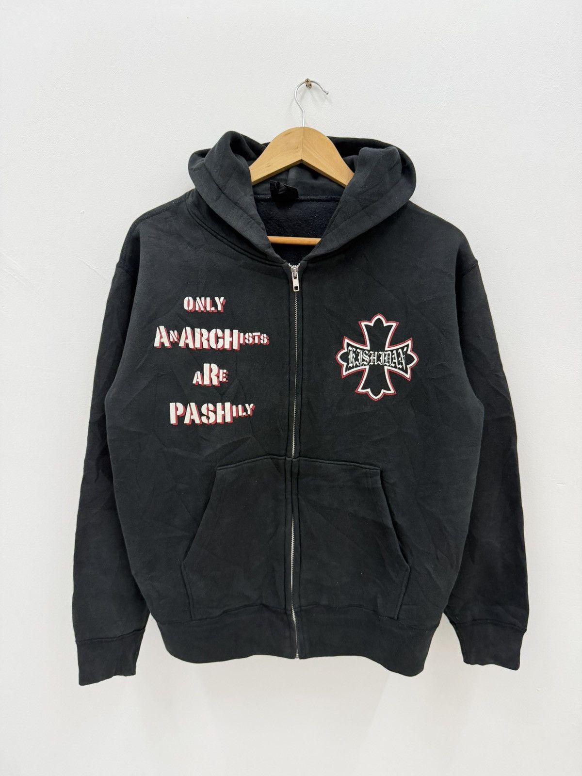 Japanese Brand Kishidenne Wreruttogood Vivienne Westwood Parody Hooded Size US M / EU 48-50 / 2 - 1 Thumbnail