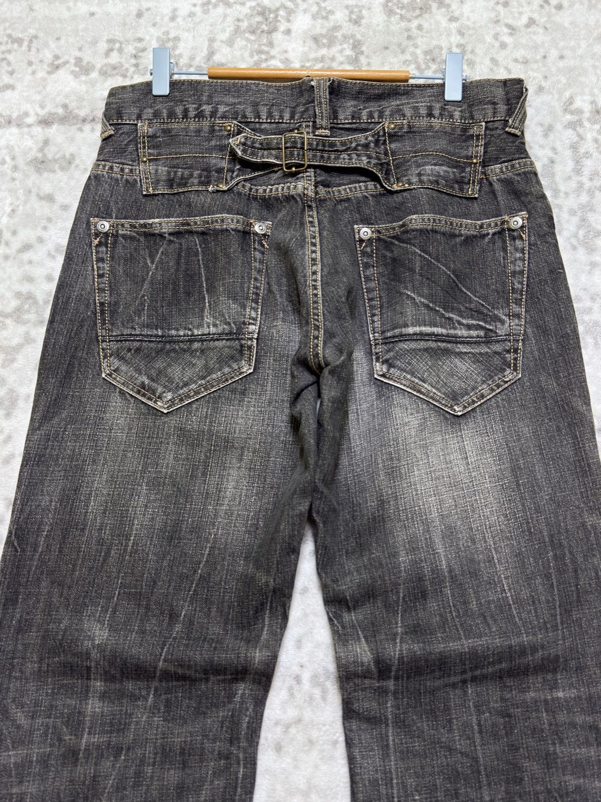 Japanese Brand Vintage UJ Jeans Buckle Back Claw Mark Distressed Denim Size US 33 - 9 Thumbnail