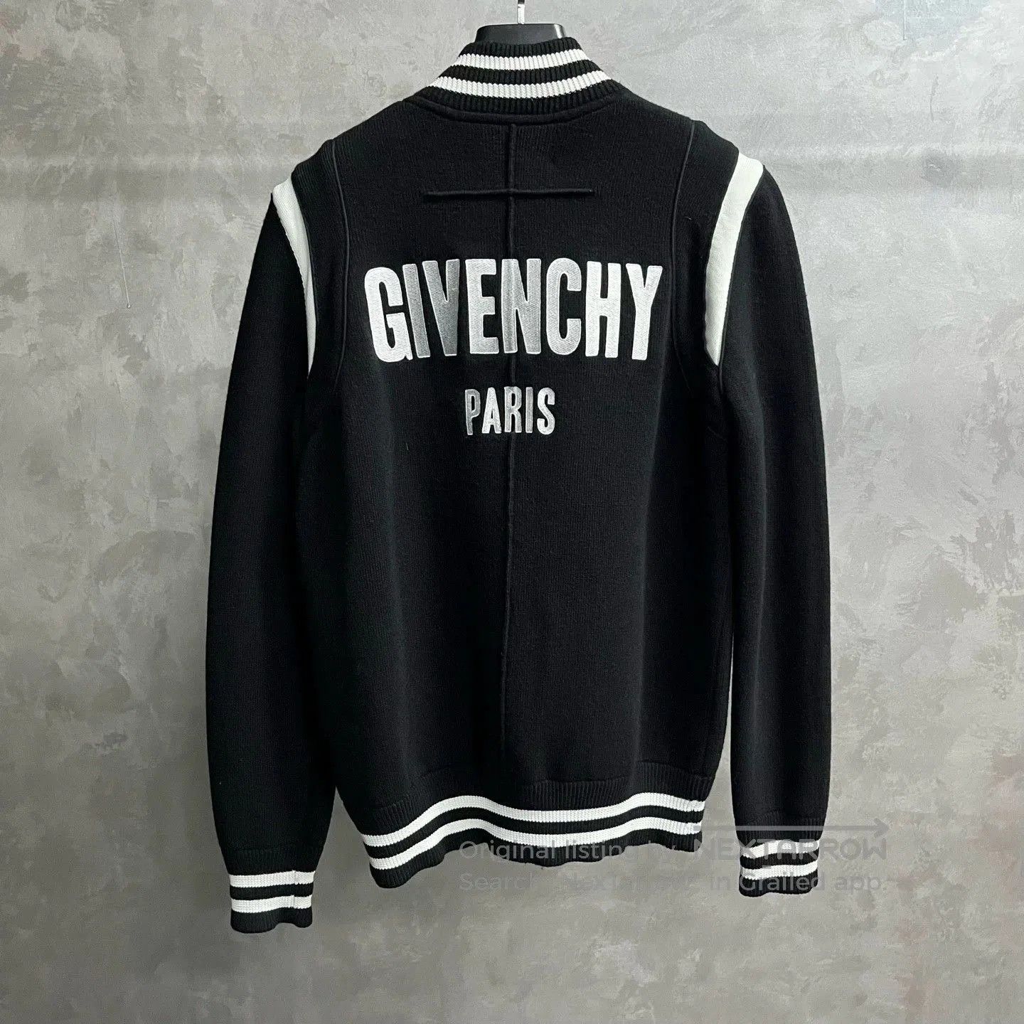Givenchy Givenchy Black and White Striped Single-Breasted Jacket. Size US S / EU 44-46 / 1 - 2 Thumbnail