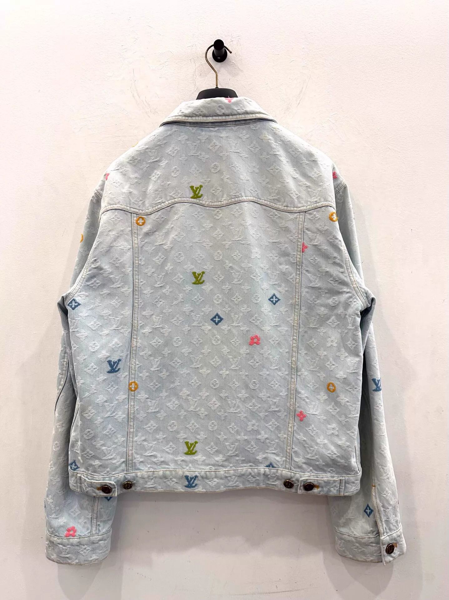 Louis Vuitton LV Monogram Denim Jacket Men's Light Blue Size US L / EU 52-54 / 3 - 3 Thumbnail