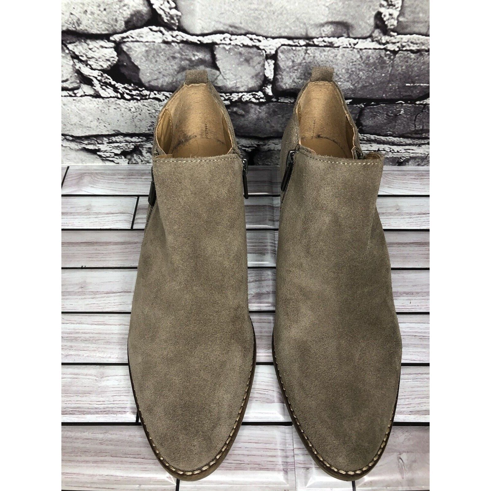 Lucky Brand Lucky Brand Fineses Taupe Suede Leather Double Zipper Heels Size US 10 / IT 40 - 18 Thumbnail