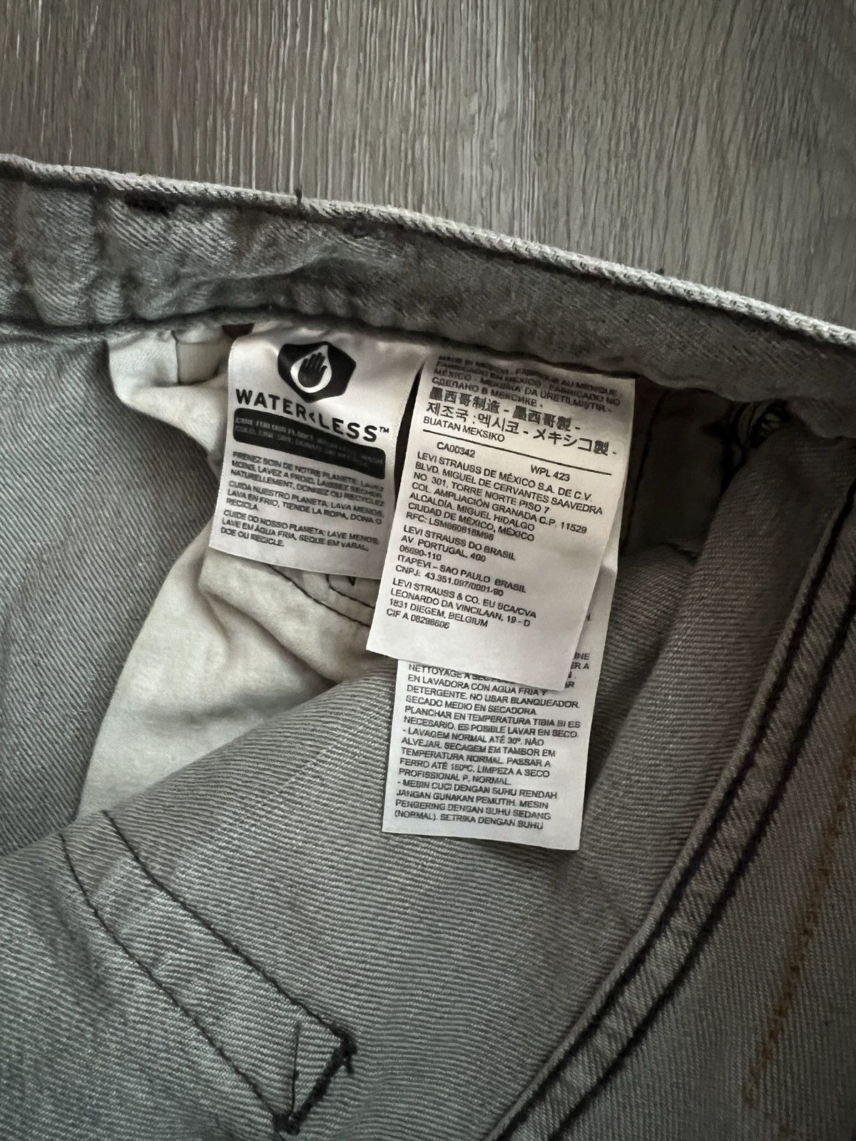 Levi's Levi’s 501 Grey Wash Denim Size US 33 - 4 Thumbnail
