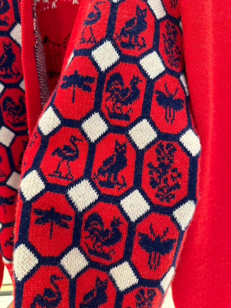 Gucci Gucci Little bee animal sweater 2502-Nextarrow Size US XS / EU 42 / 0 - 2 Thumbnail