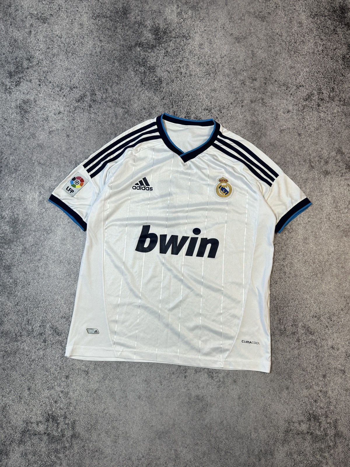 Vintage Vintage Adidas Real Madrid 7 Ronaldo Blokecore Rare USA XL Size US L / EU 52-54 / 3 - 4 Thumbnail