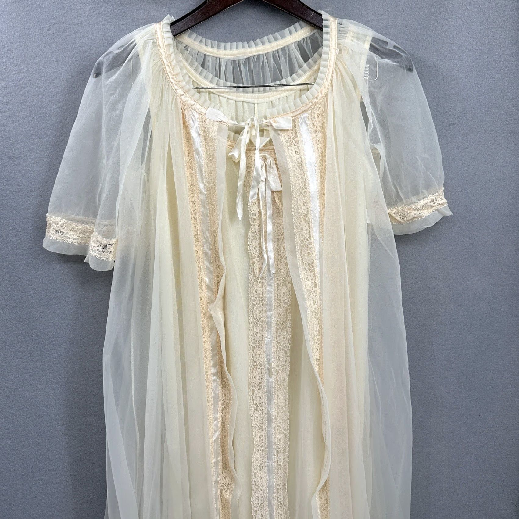 Vintage VINTAGE Tosca Lingerie Boudoir Peignoir Nightgown Womens Small Yellow Chiffon 1970s Victorian Size ONE SIZE - 2 Thumbnail