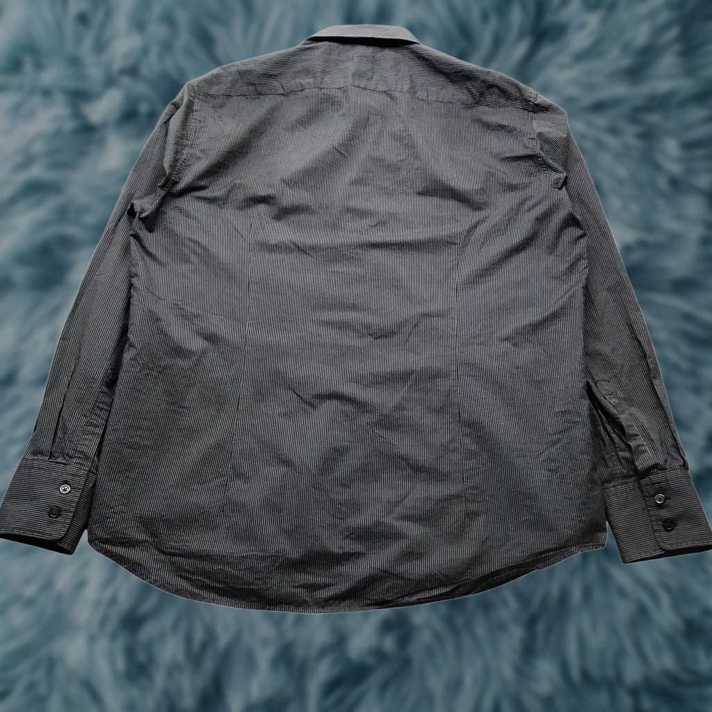 Hugo Boss HUGO BOSS Button-Up Shirt Mens XL Long Sleeve Pinstripe Black / Casual, Business, Travel / City Accent Button-Up Shirt Mens XL Black Size 46R - 1 Thumbnail