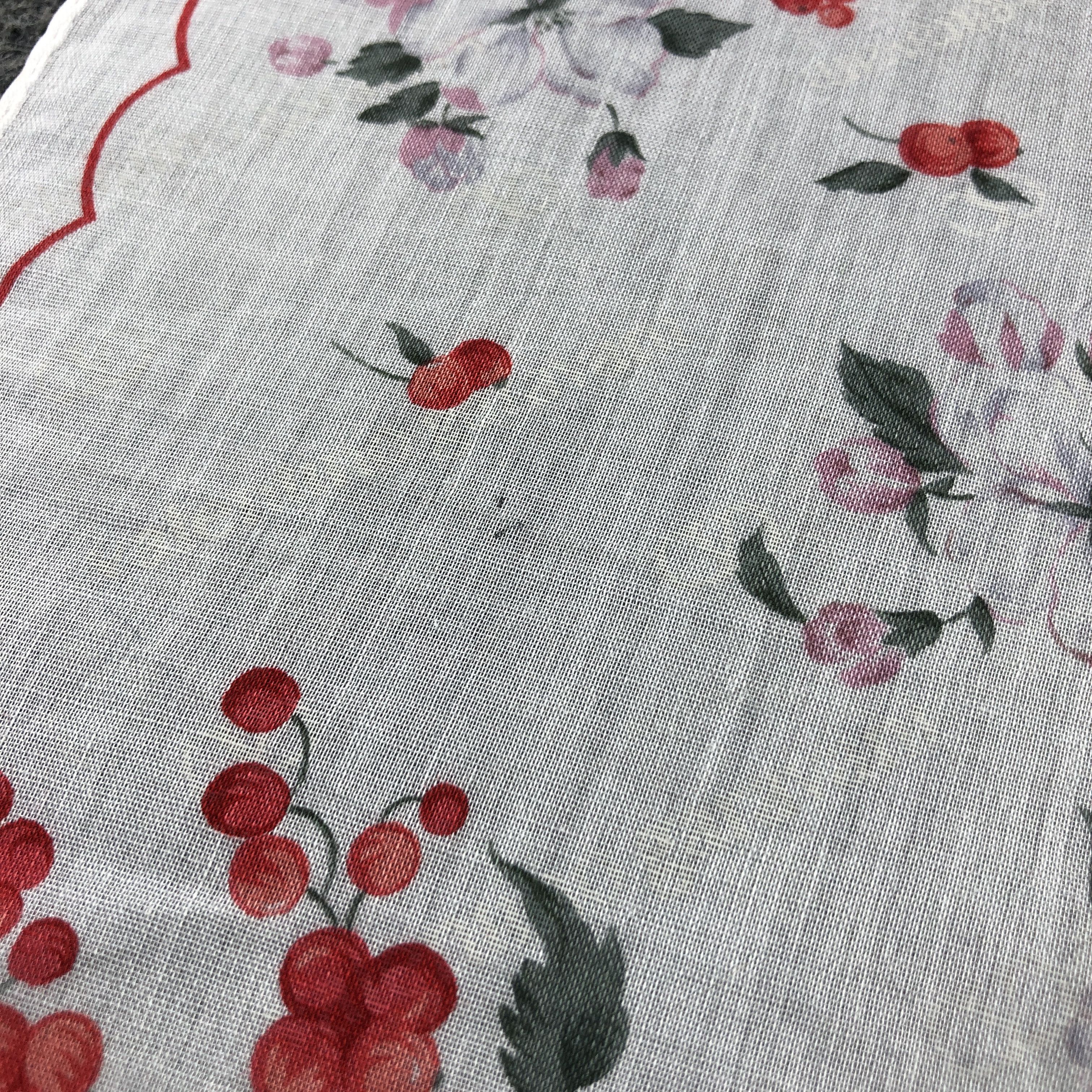 Vintage ValenTINO GarAVANI Handkerchief Neckerchief Bandana H2664 Size ONE SIZE - 9 Thumbnail