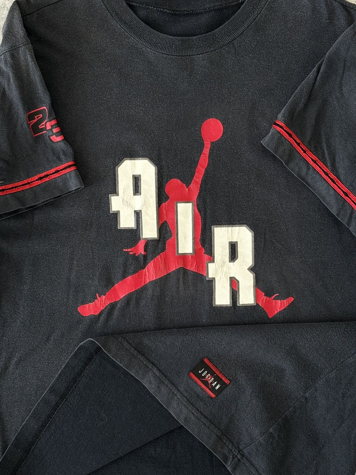 Jordan Brand × Vintage Vintage 90s Air Jordan USA Faded T-Shirt Size US M / EU 48-50 / 2 - 4 Thumbnail