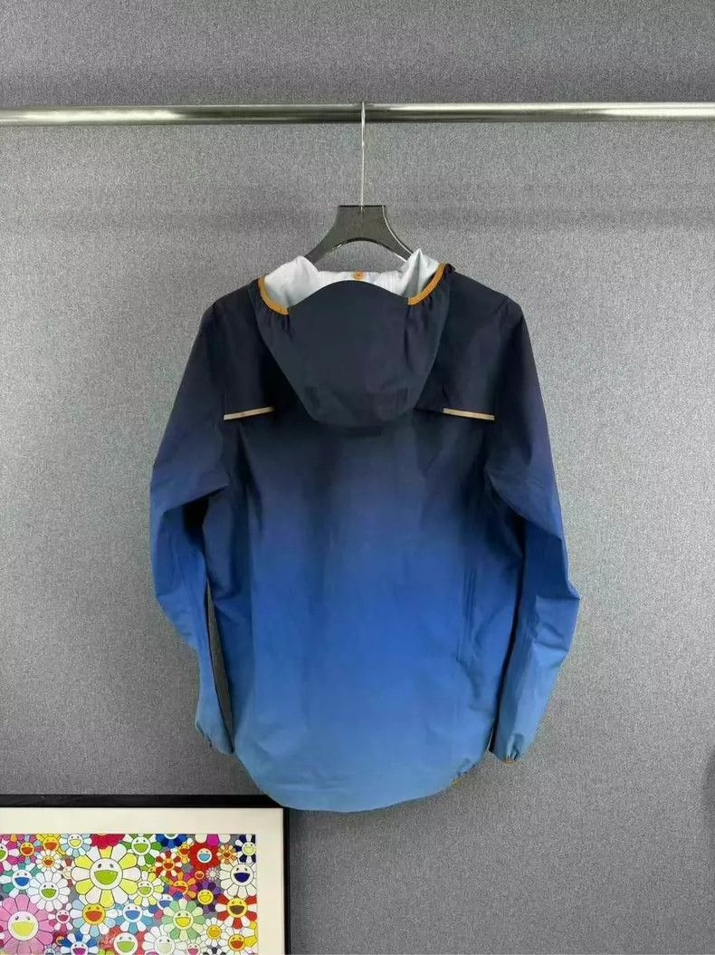 Loewe loewe Gradient half-zip windbreaker jacket 2506-Nextarrow Size US S / EU 44-46 / 1 - 2 Thumbnail