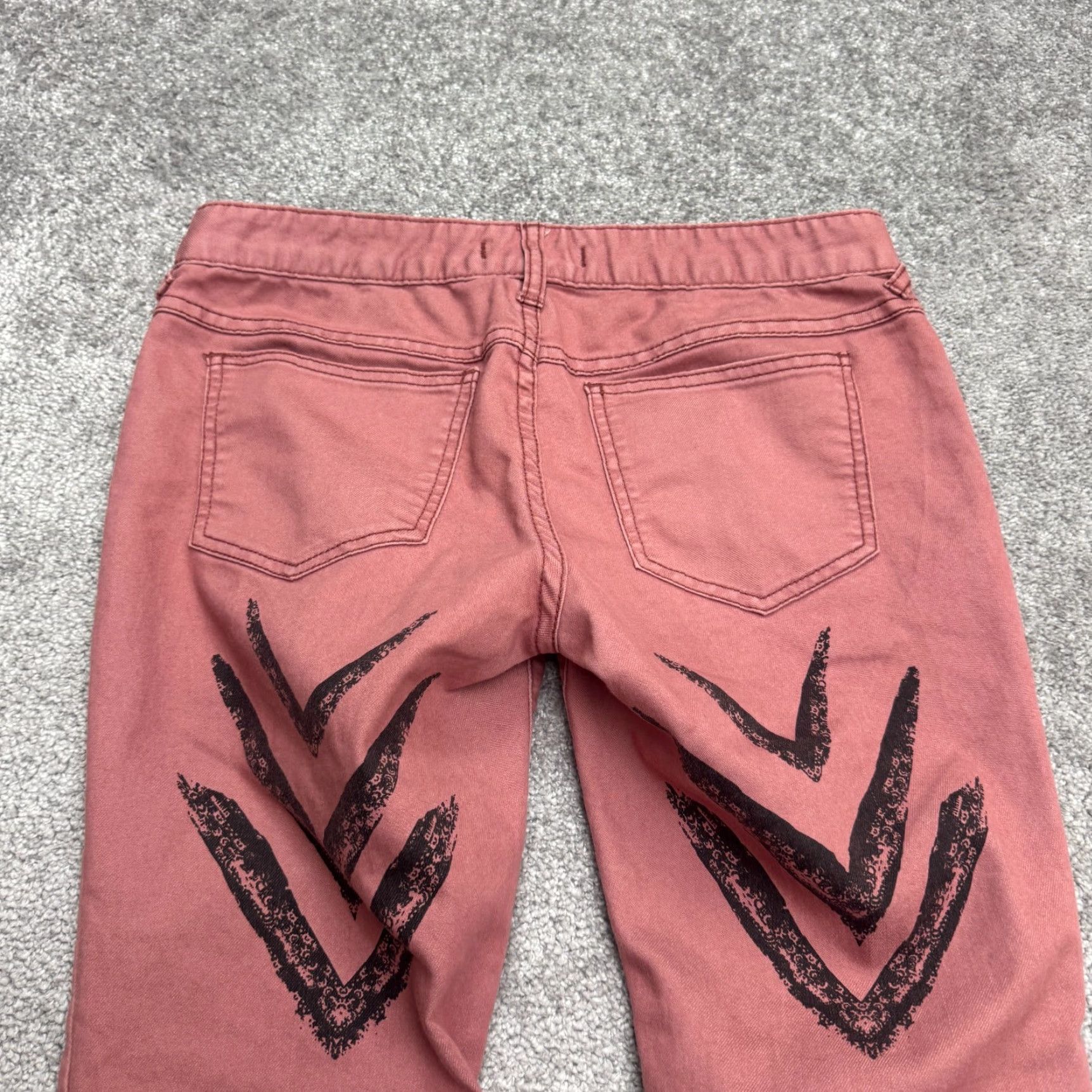Free People Free People Denim Jeans Women 28 Pink Black Arrow Mid Rise Cropped City Outdoor 5-PocketMens? Womens Size 28" / US 6 / IT 42 - 4 Thumbnail