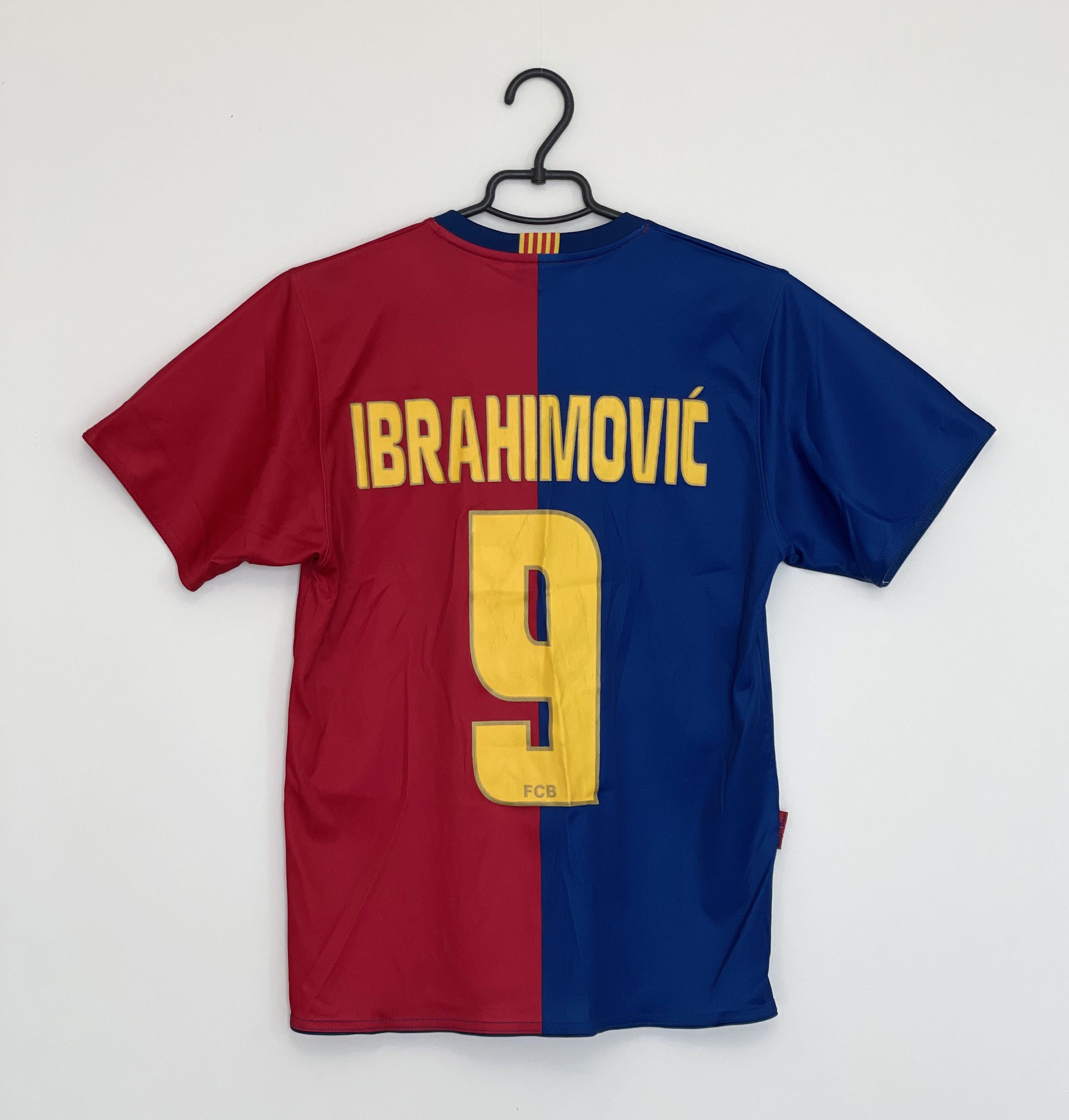 Other FCB BARCELONA SPAIN 9 IBRAHIMOVIC Size US S / EU 44-46 / 1 - 2 Thumbnail