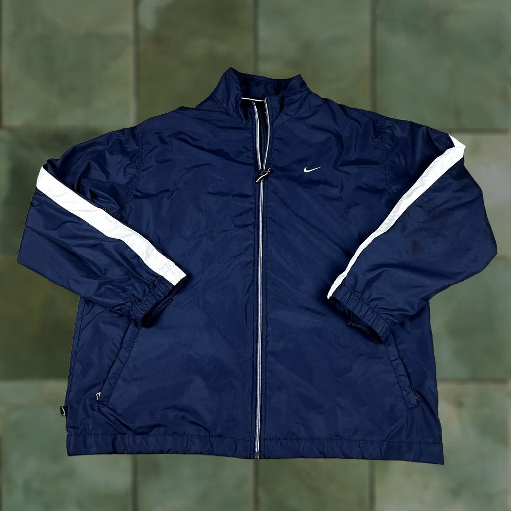 Nike VINTAGE Nike Zip Up Windbreaker Jacket Blue XL White Embroidered Swoosh Logo Mens Jacket Size US XL / EU 56 / 4 - 1 Thumbnail