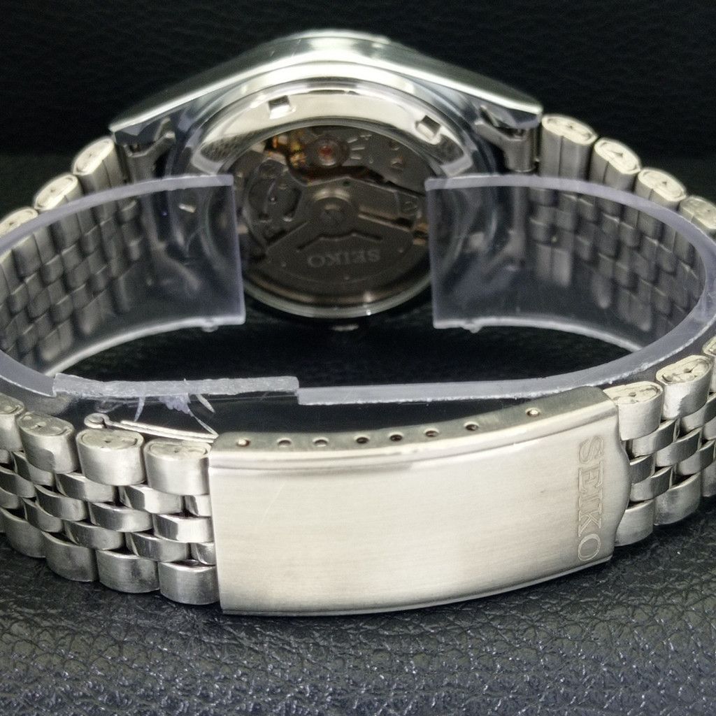 Seiko REFURBISHED VINTAGE SEIKO 5 AUTO JAPAN MENS WATCH a440722 Size 38 - 2 Thumbnail