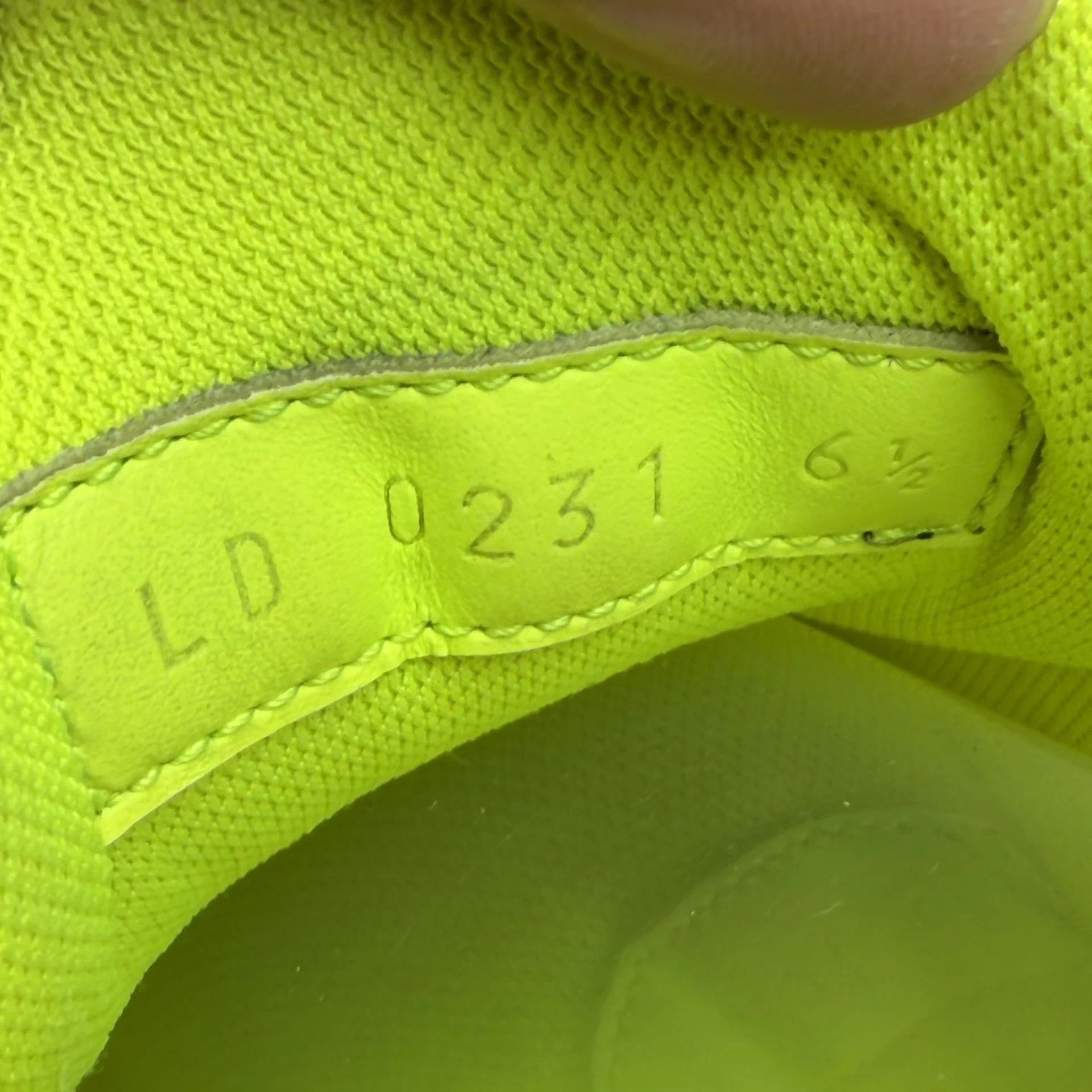 Louis Vuitton Louis Vuitton LV Trainer Fluorescent Green 40 95% New Size US 6.5 / EU 39-40 - 6 Thumbnail