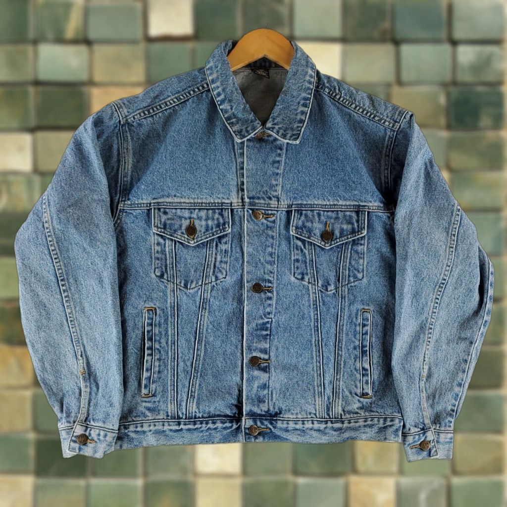 Vintage Looney Tunes Warner Bros Denim Trucker Jacket Embroidered Blue Mens M Bomber Jacket Size US M / EU 48-50 / 2 - 1 Thumbnail