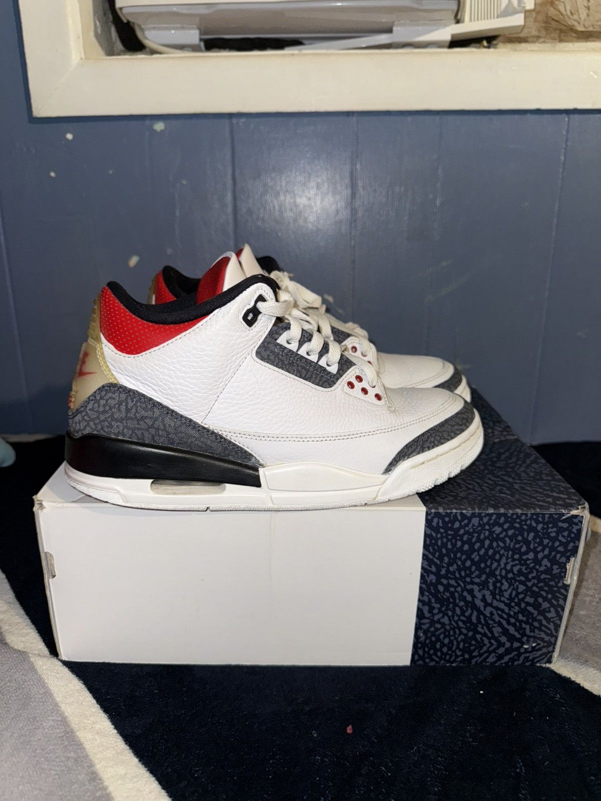 Jordan Brand Jordan Fire Red 3s Size US 8.5 / EU 41-42 - 1 Thumbnail