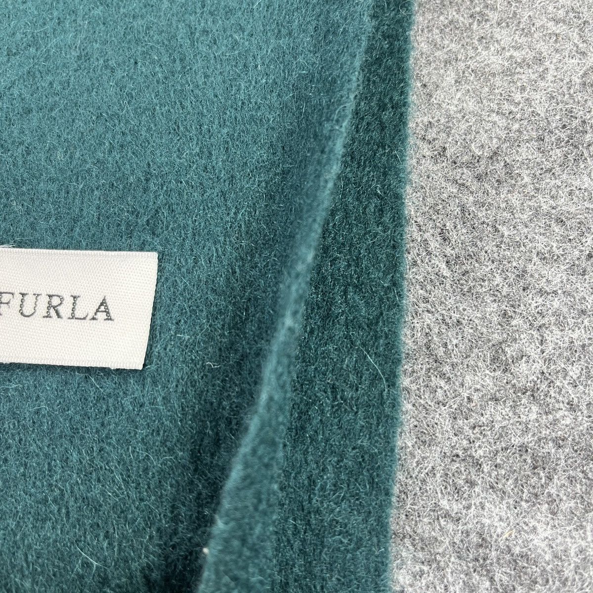 Furla × Vintage Furla Scarf / Muffler / Neckwear T994 Size ONE SIZE - 9 Thumbnail
