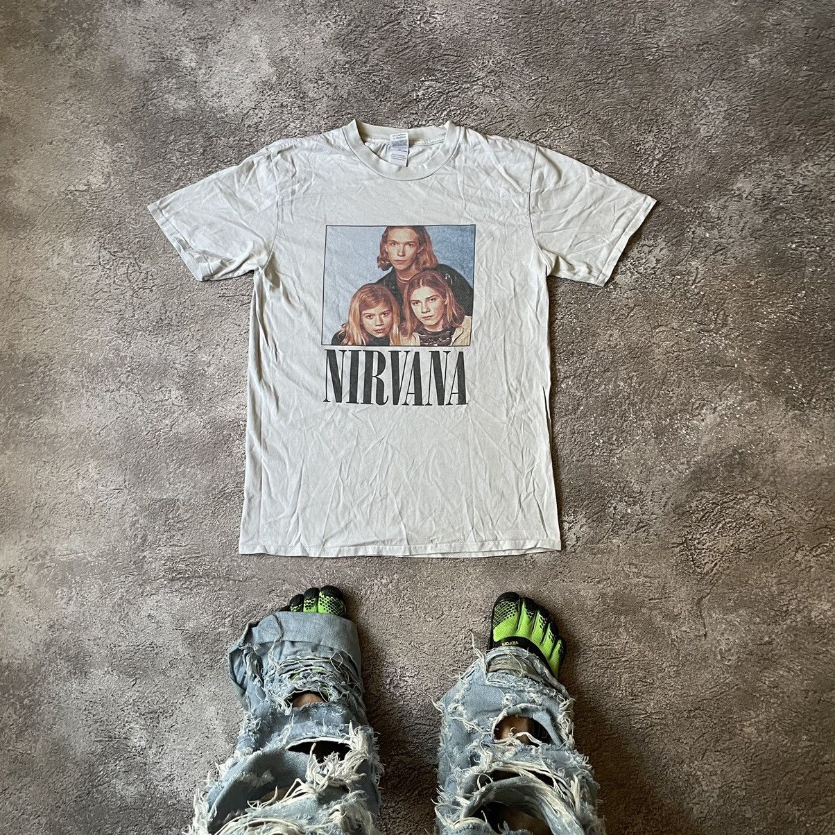 Band Tees Vintage Y2K NIRVANA KURT COBAIN FACE Horror SKELETON 90S Size US M / EU 48-50 / 2 - 1 Thumbnail