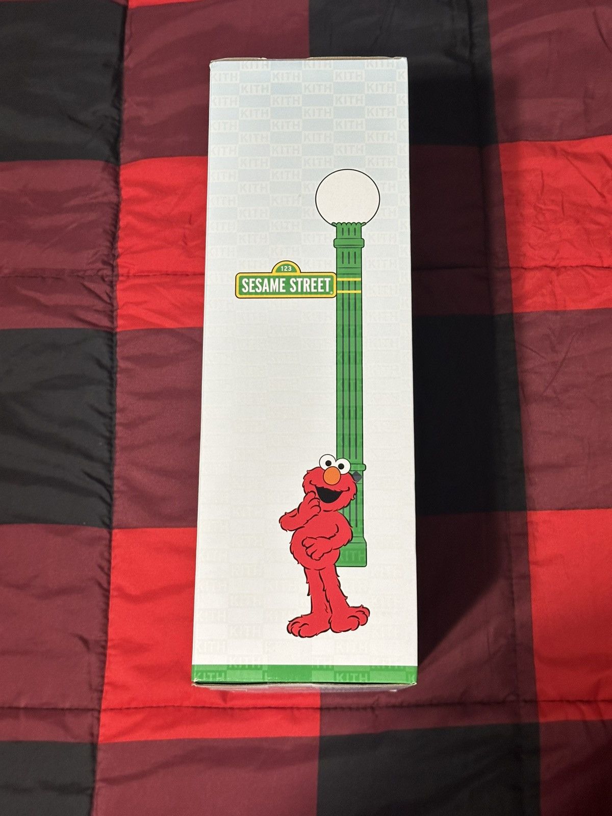 Kith × Ronnie Fieg Kith for Sesame Street Kith and Play Elmo Plush Size ONE SIZE - 4 Thumbnail