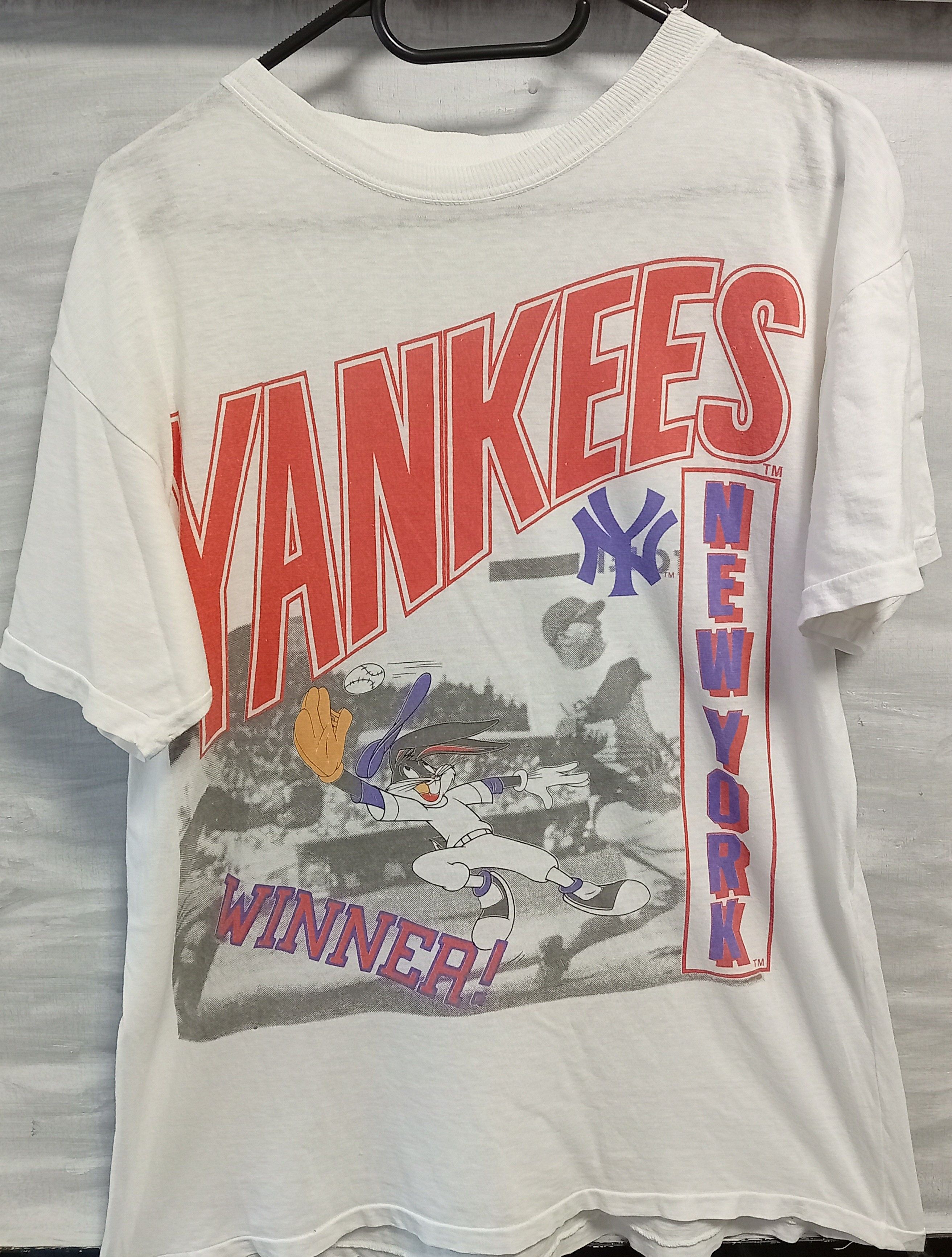 Vintage MLB New York Yankees Looney Tunes T-Shirt, New York