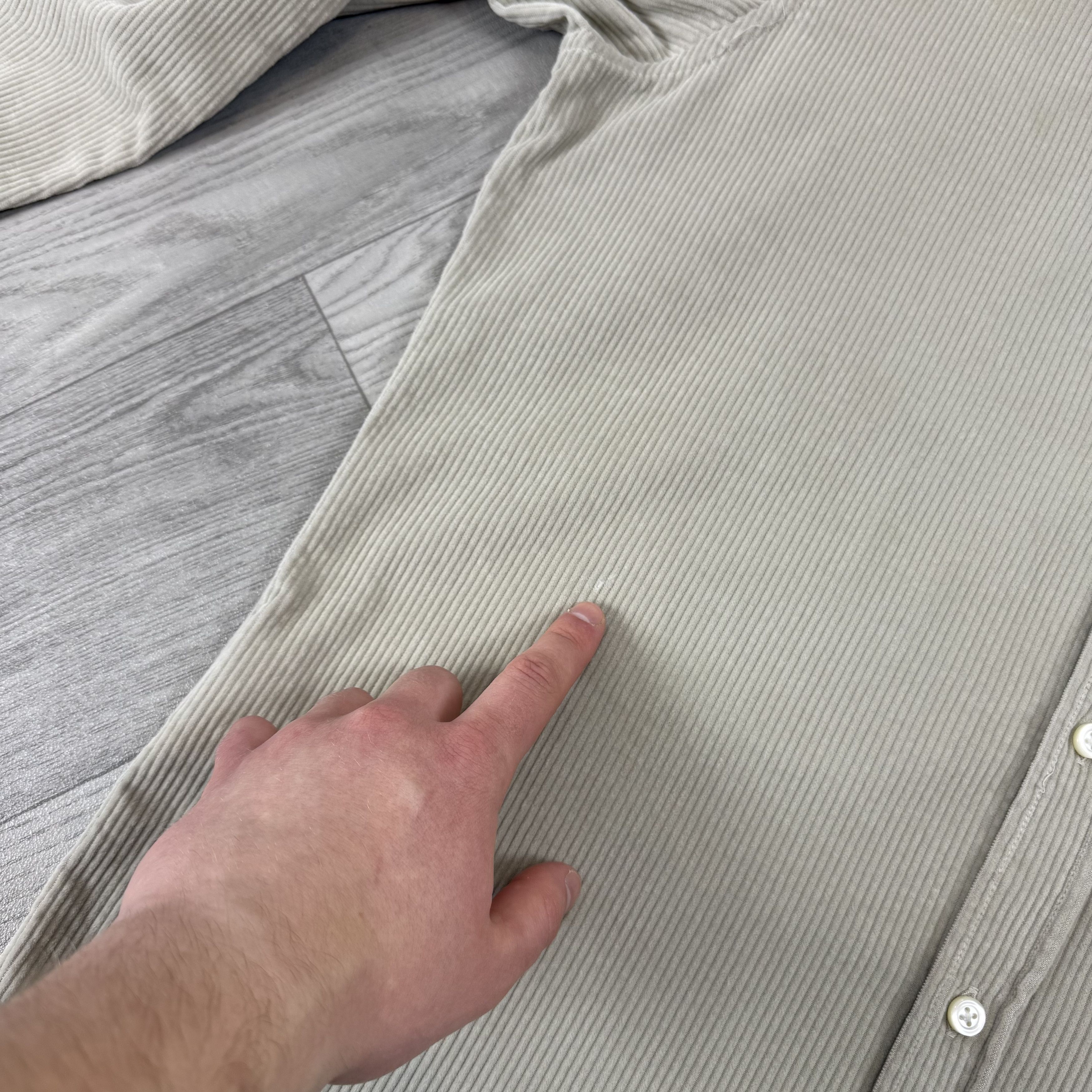 Hugo Boss BOSS Hugo Boss Beige Corduroy Button Up Overshirt Shirt Size US M / EU 48-50 / 2 - 11 Thumbnail