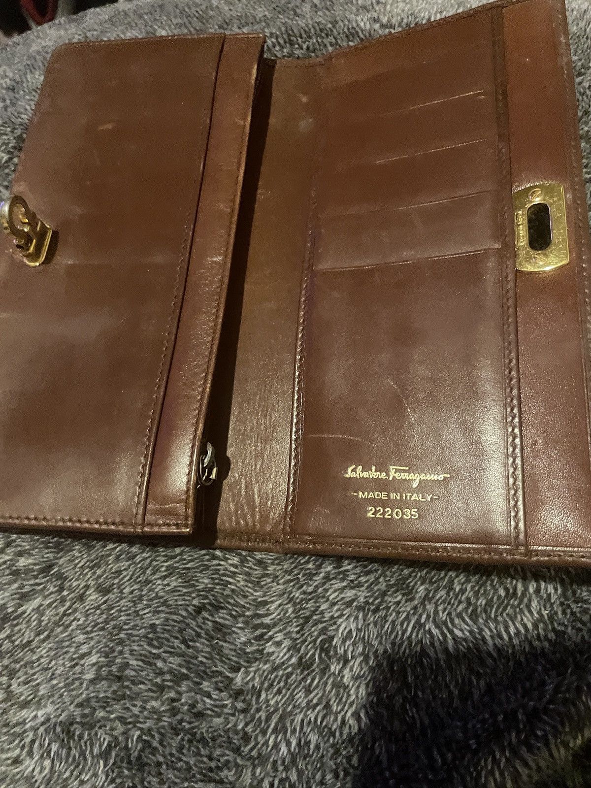 Salvatore Ferragamo Ferragamo wallet in great condition Size ONE SIZE - 6 Thumbnail