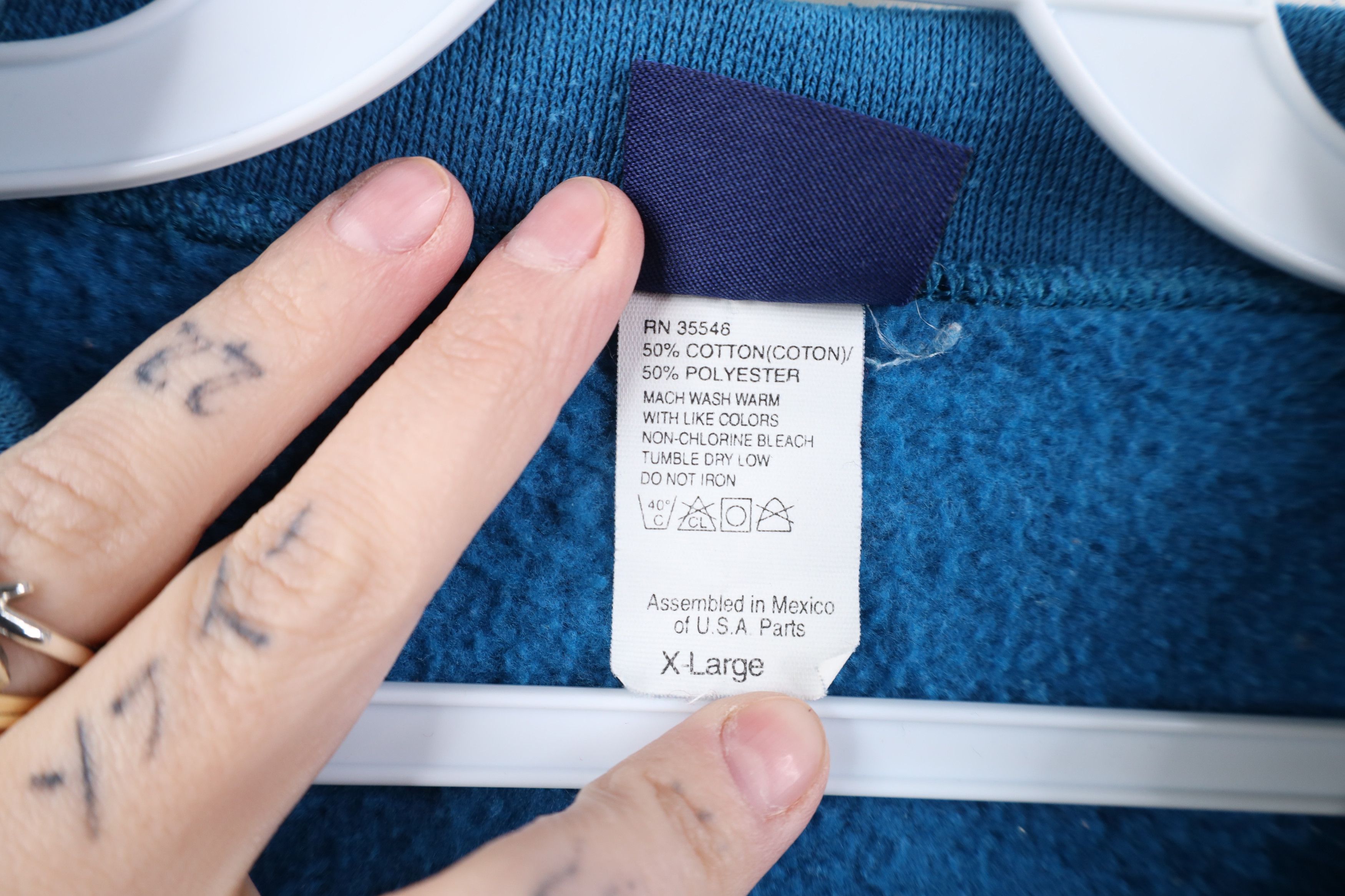 Vintage Vintage 90s Streetwear Blank Crewneck Sweatshirt Blue Size US XL / EU 56 / 4 - 5 Thumbnail