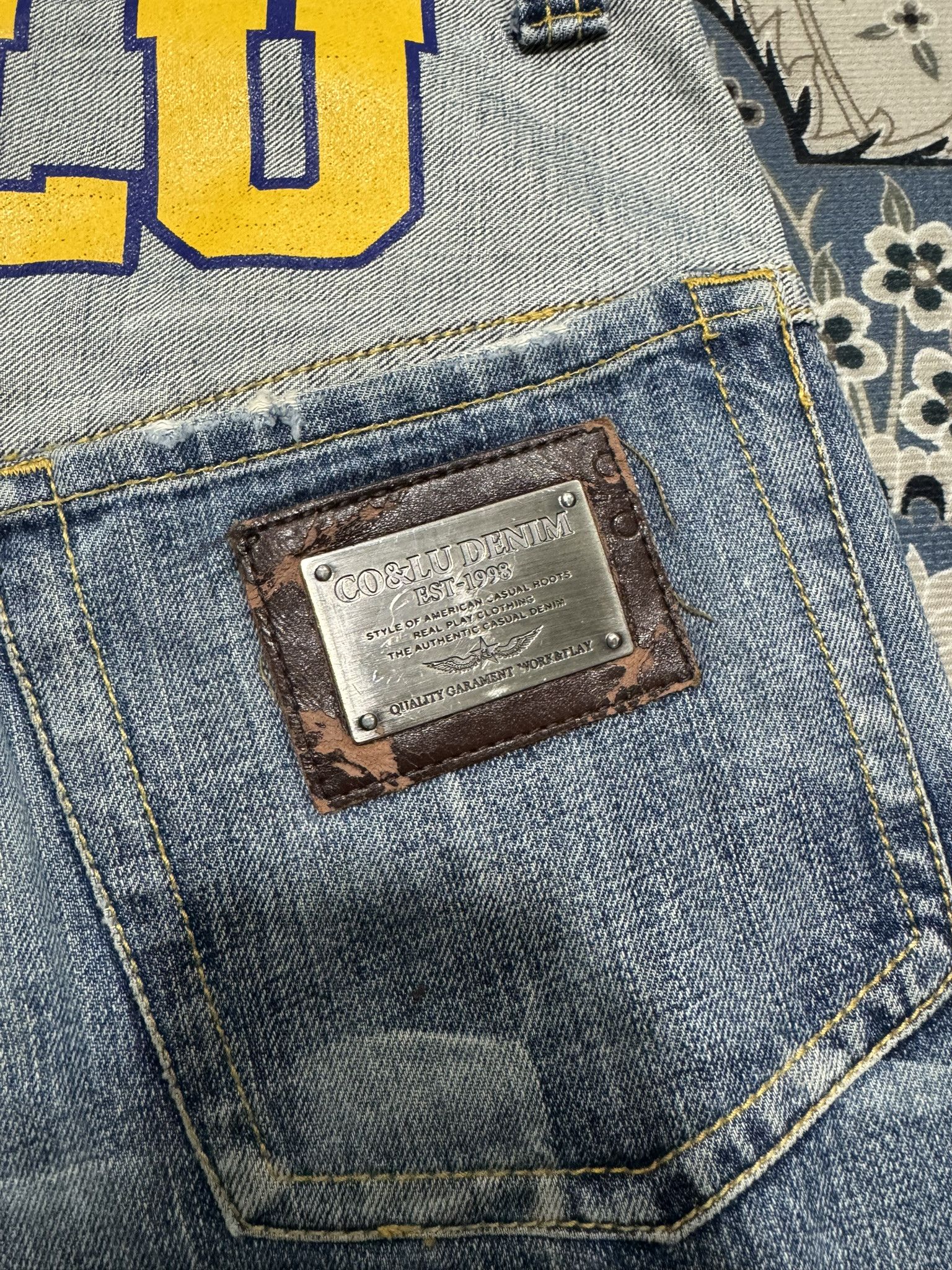 20471120 × Beauty Beast × General Research Japanese Brand Co & Lu 56 Evisu Diacock Distressed Jeans Size US 30 / EU 46 - 6 Thumbnail