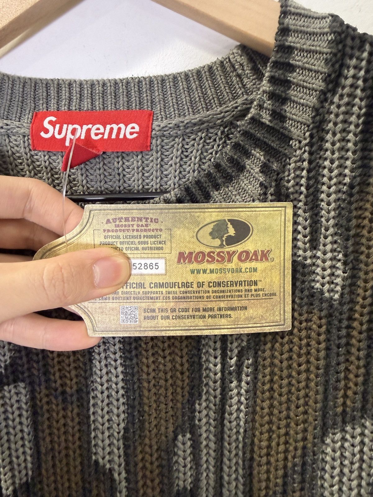 Supreme Supreme Mossy Oak Old English Back Logo Sweater New w/ Tags Size US L / EU 52-54 / 3 - 5 Thumbnail