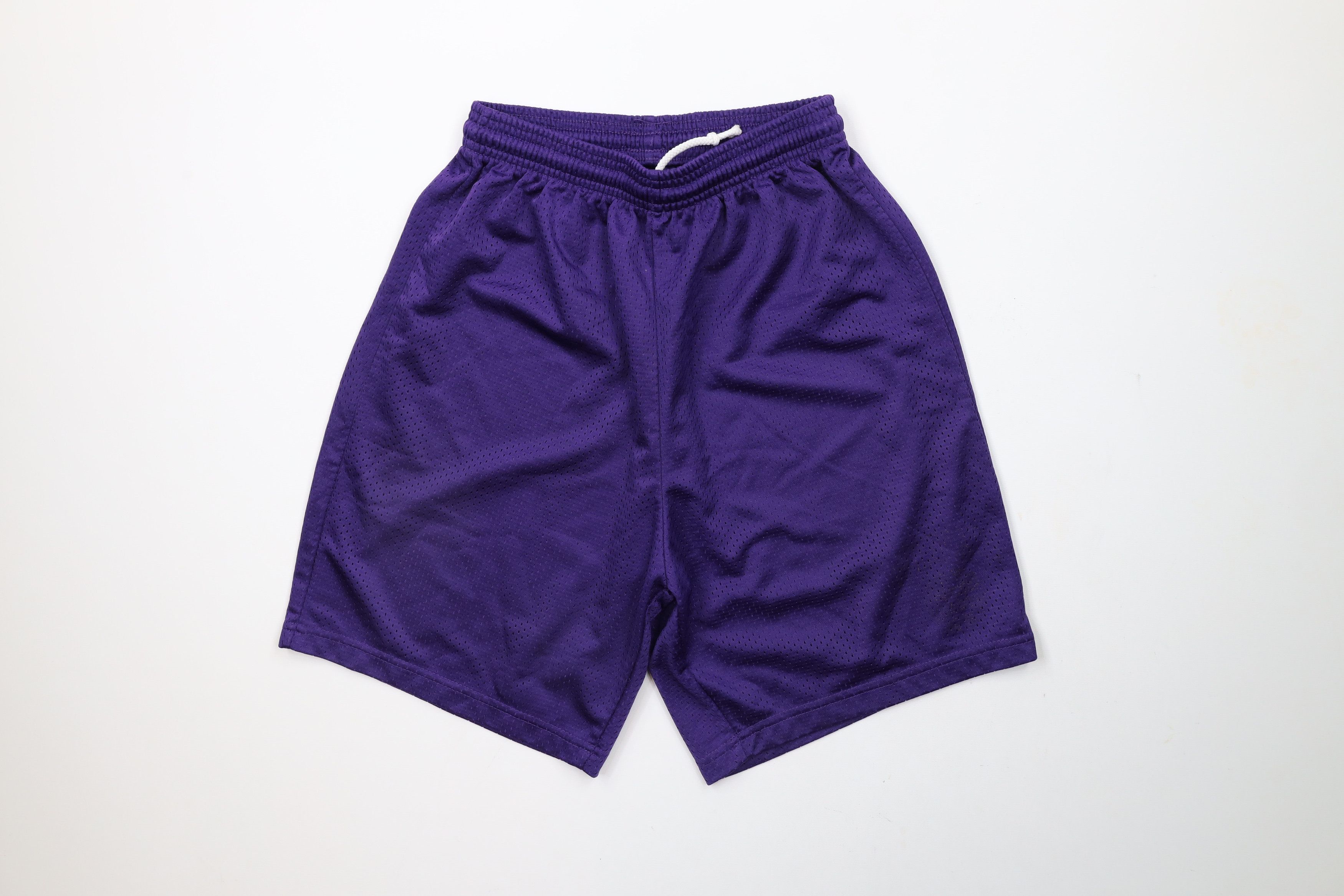 Vintage Vintage 90s Streetwear Knee Mesh Basketball Shorts Purple Size US 30 / EU 46 - 1 Thumbnail