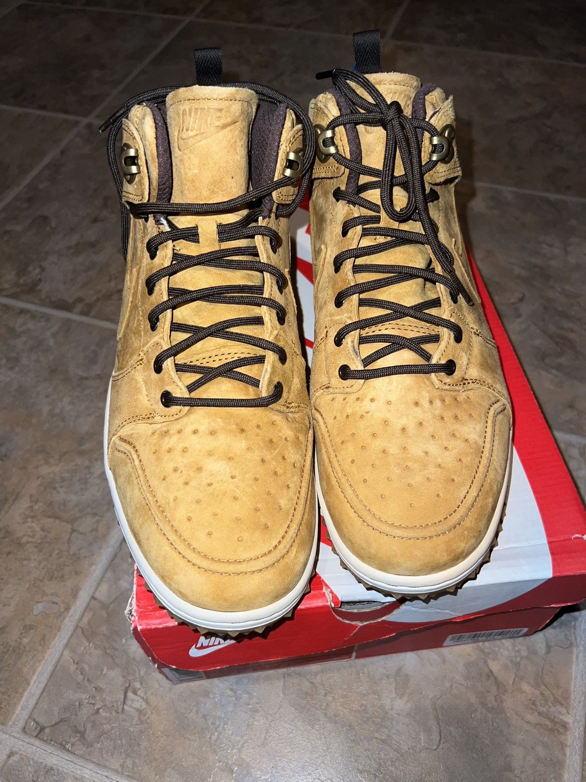 Nike NIKE DUNK CMFT WB Size US 10 / EU 43 - 3 Thumbnail