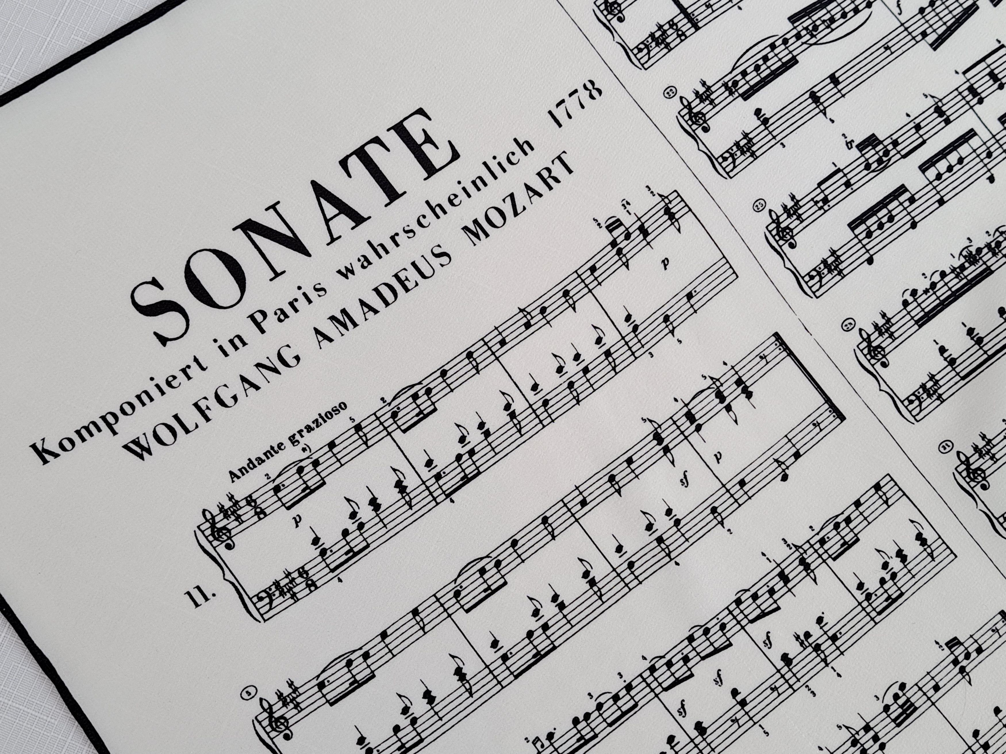 Vintage Vintage Rare Wolfgang Amadeus MOZART Sonate silk scarf. Size ONE SIZE - 3 Thumbnail