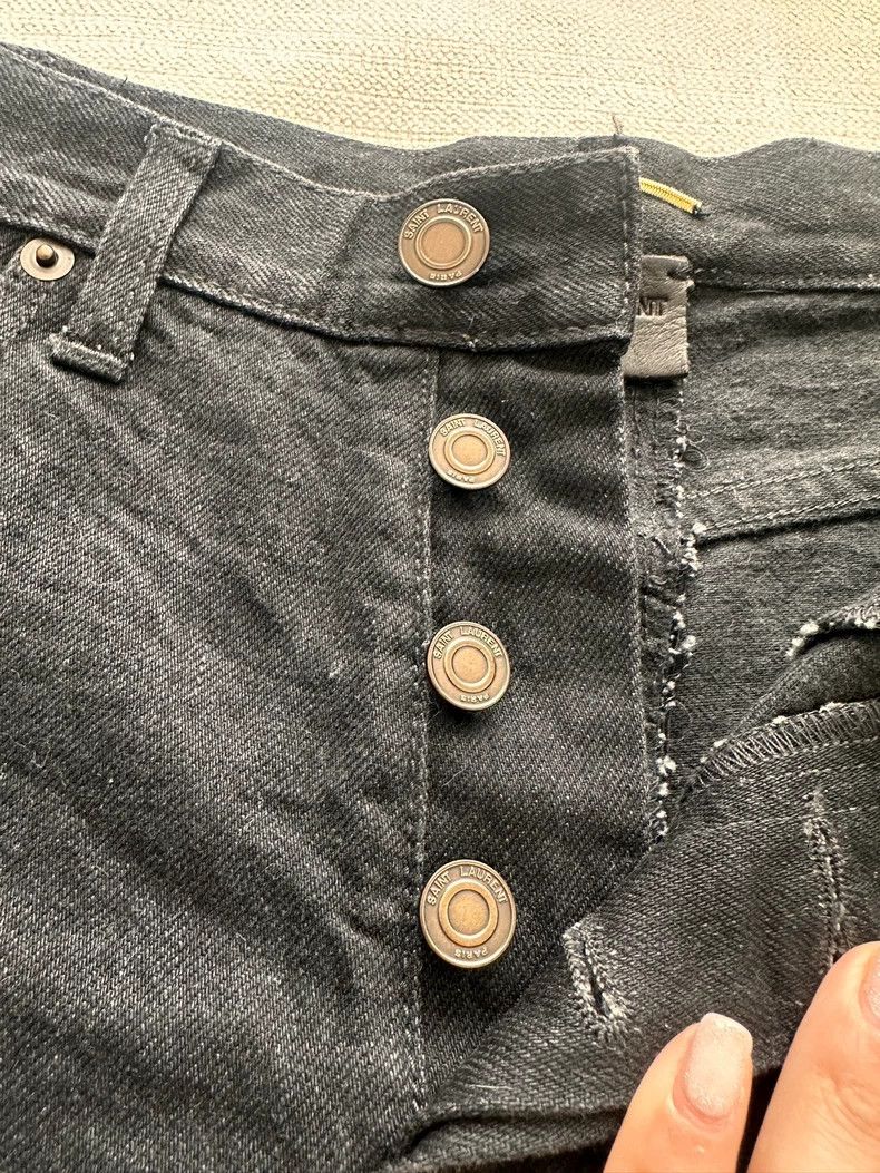 Saint Laurent Paris Saint laurent paris shorts 2506-Nextarrow Size 27" / US 4 / IT 40 - 2 Thumbnail