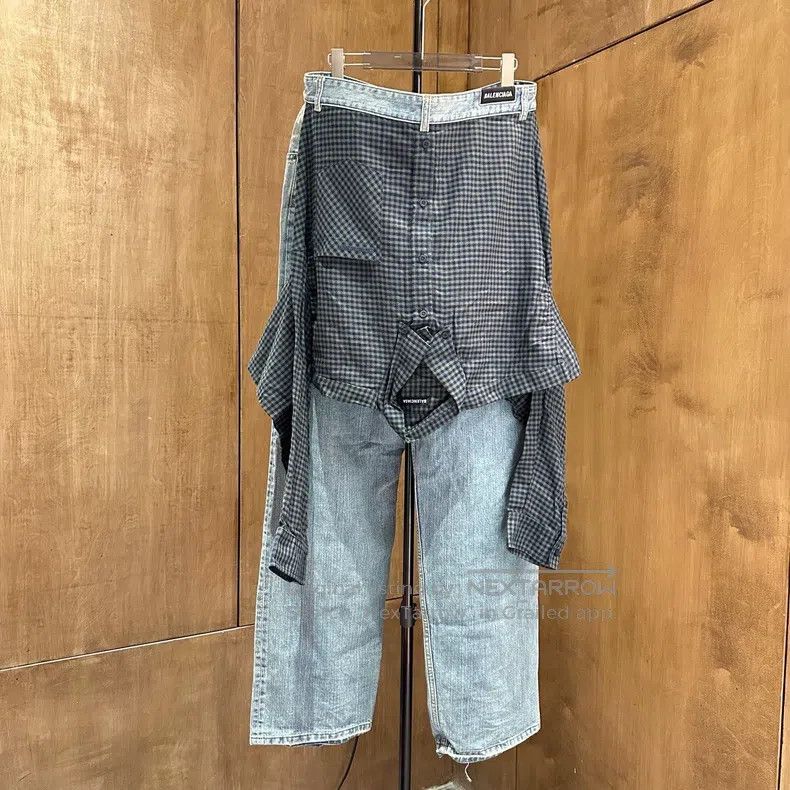 Balenciaga Balenciaga size M Fake Two-Piece Shirt Combined with Washe Size US 27 - 2 Thumbnail