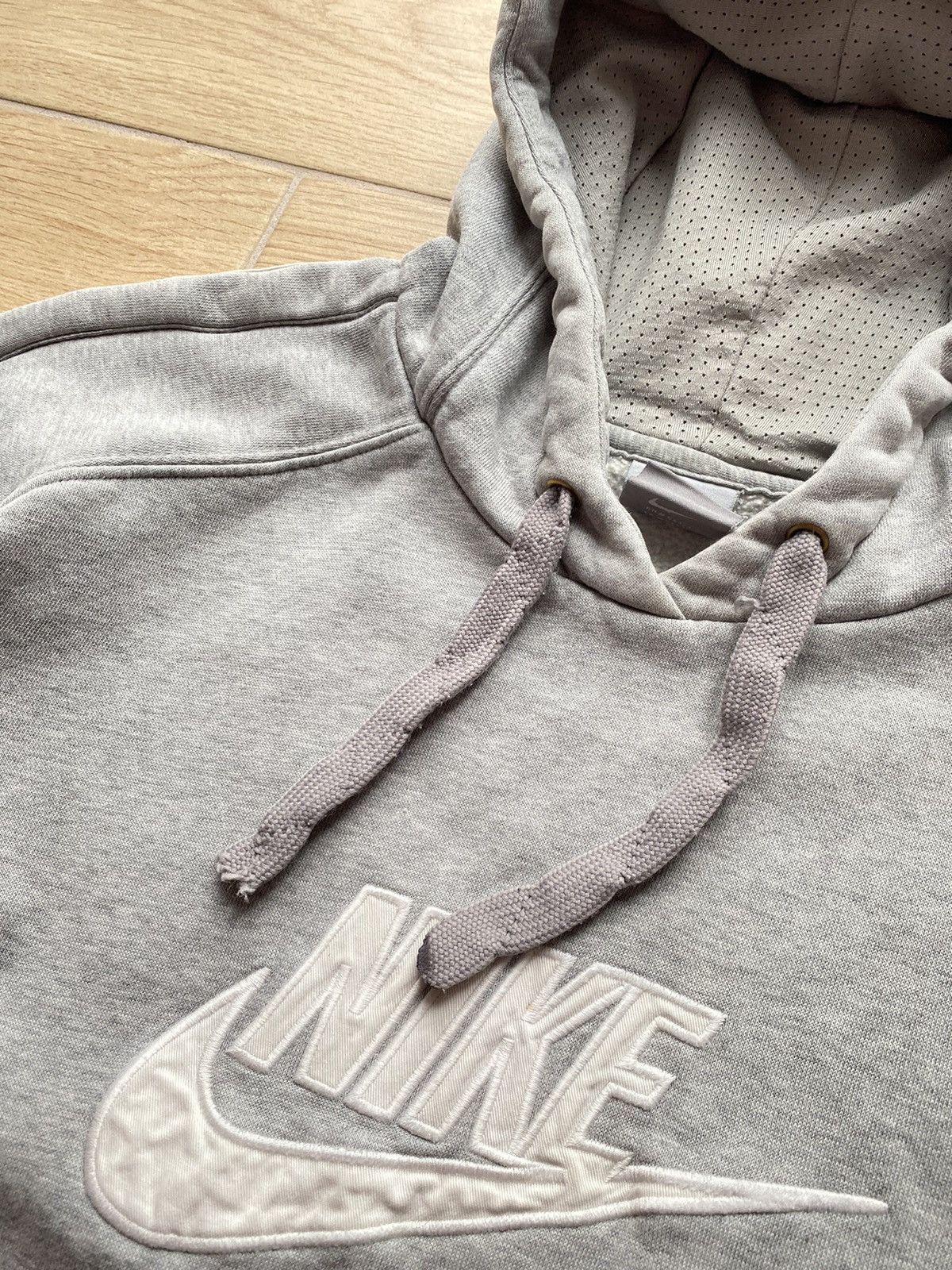 Nike Vintage Y2K Nike Hoodie Size US L / EU 52-54 / 3 - 8 Thumbnail
