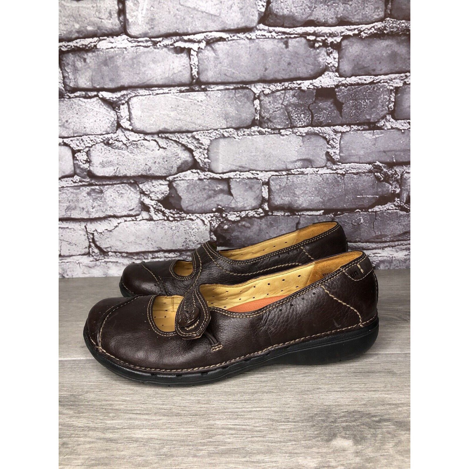 Clarks shoes unstructured line clearance
