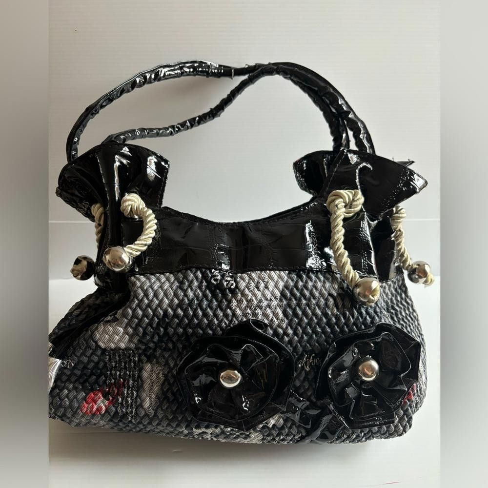 Designer Y2K Baddie Shoulder Bag with Floral Design Size ONE SIZE - 1 Thumbnail