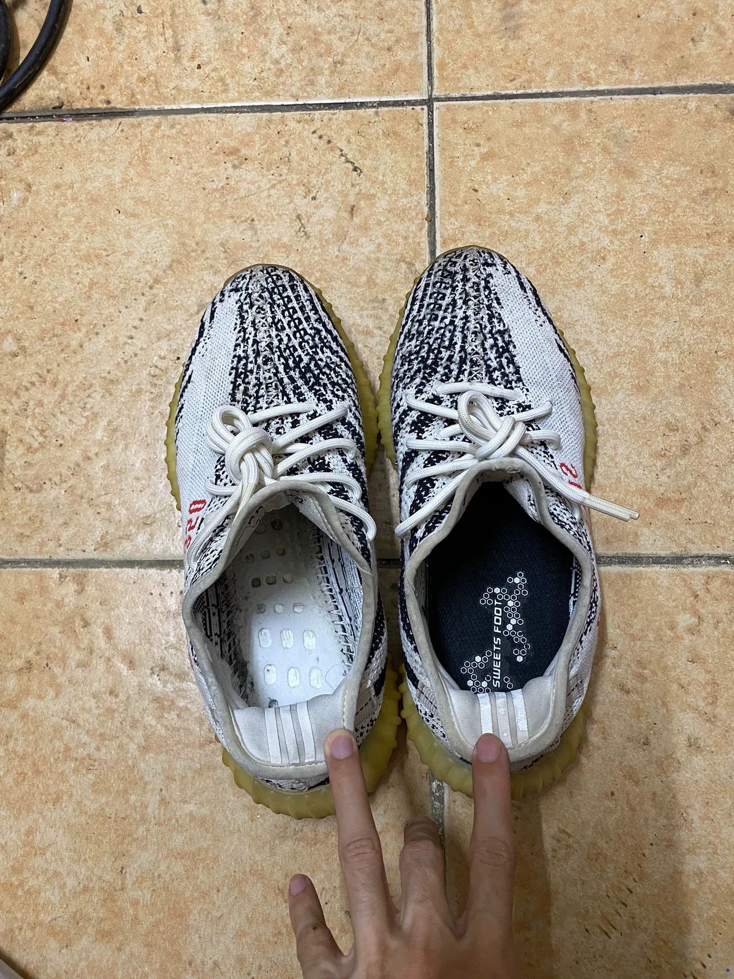 Adidas Adidas YEEZY350 White Lowtop Sneakers 42 Men Size US 9 / EU 42 - 1 Thumbnail