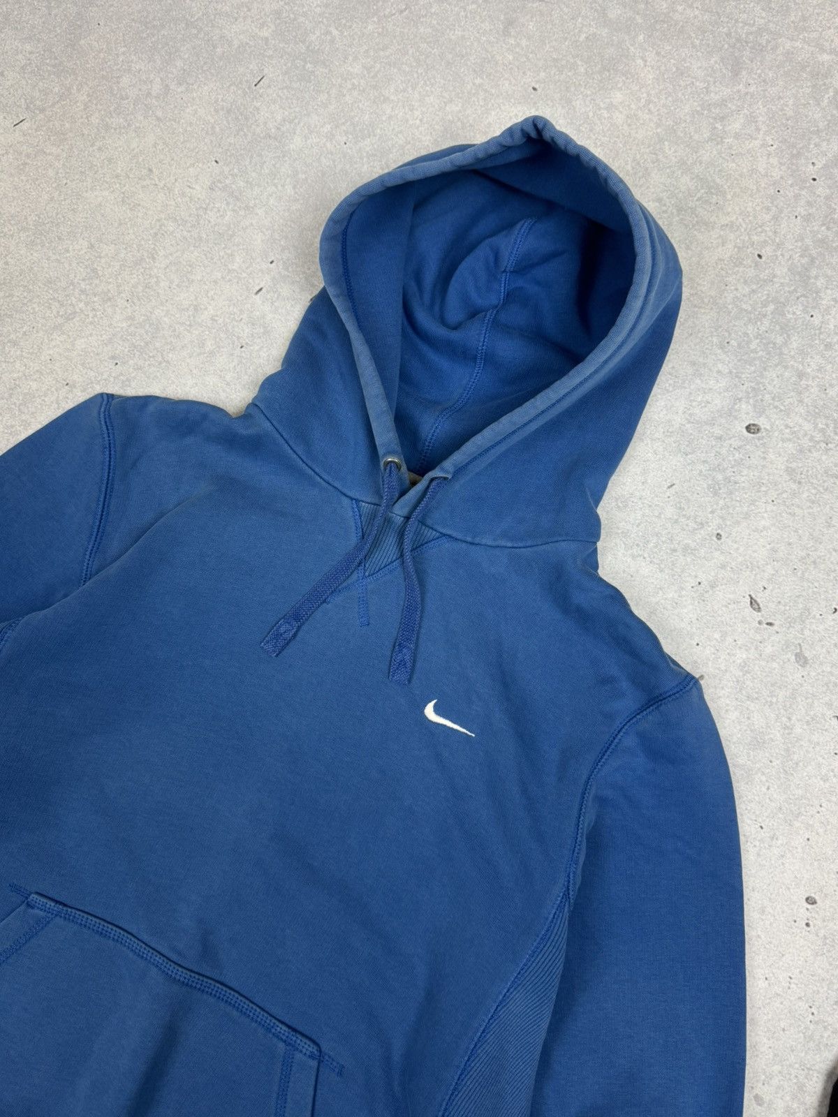 Nike Vintage Nike Small Swoosh Baby Blue Hoodie Y2K Size US M / EU 48-50 / 2 - 5 Thumbnail