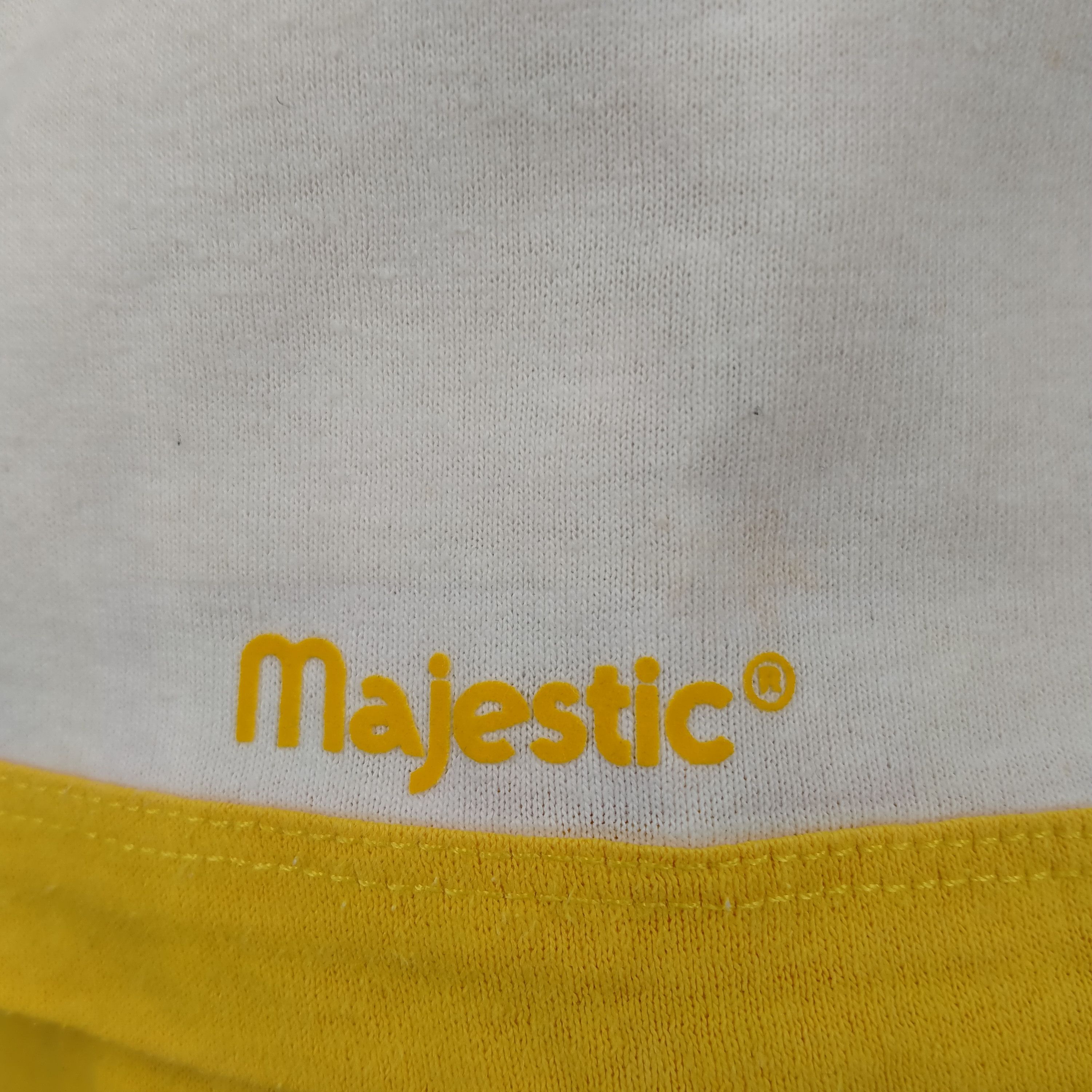 Majestic Vintage Majestic V Neck Medium Tshirt - G066 Size US M / EU 48-50 / 2 - 6 Thumbnail