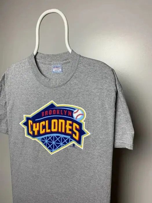 MLB All sport T-shirt Brooklyn soccer tee size XL grey vintage Size US XL / EU 56 / 4 - 2 Thumbnail