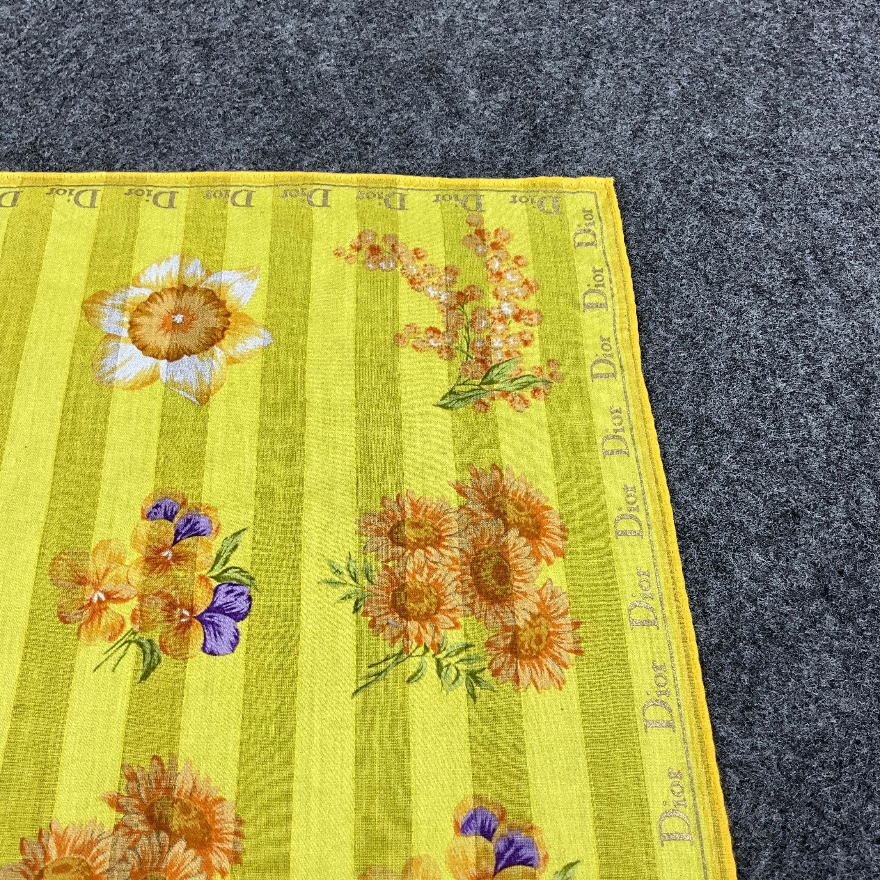 Vintage Christian Dior Handkerchief / Bandana / Neckerchief B064 Size ONE SIZE - 9 Thumbnail