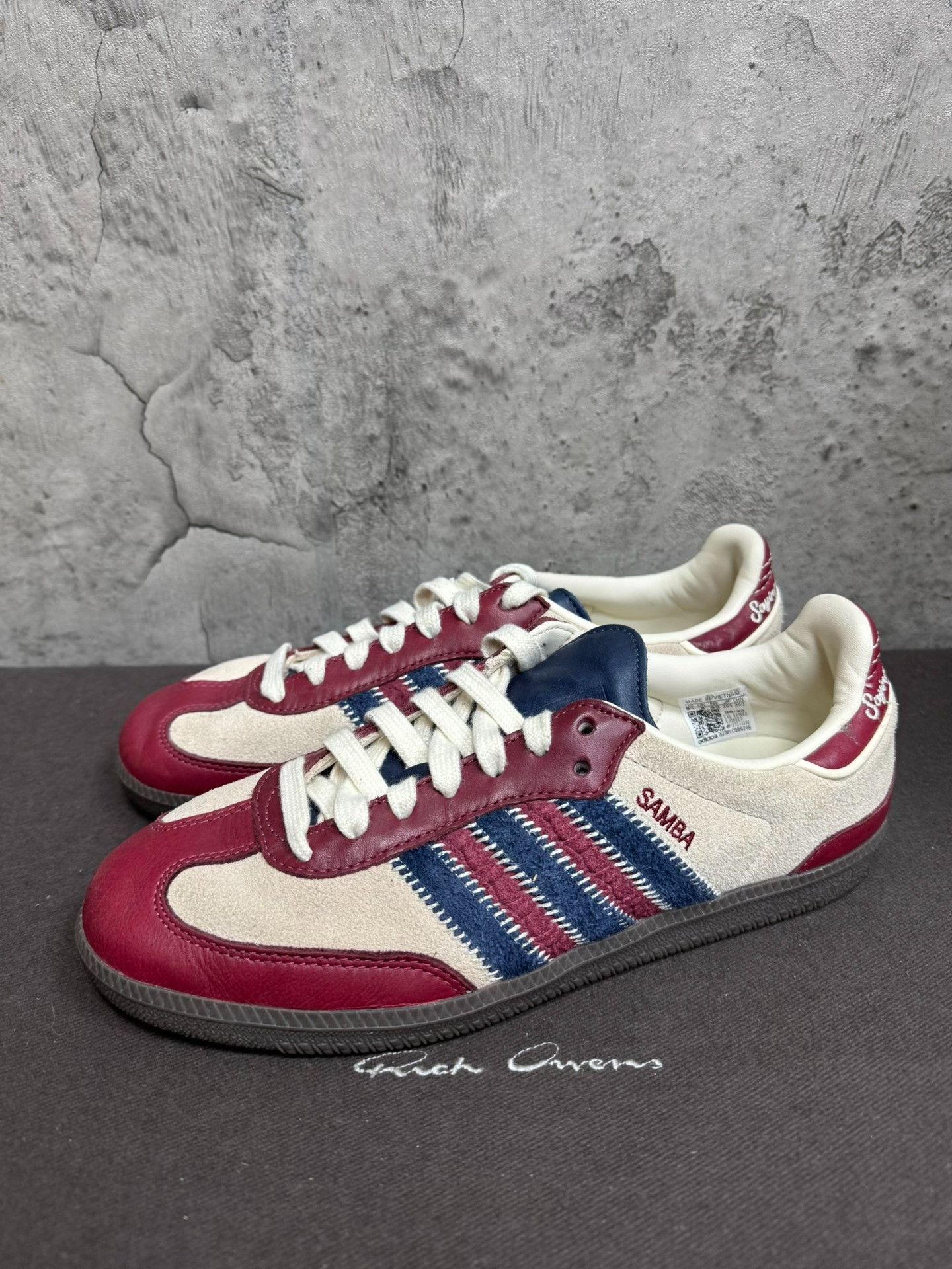 Adidas Adidas Retro Blue Lowtop Sneakers 42 Men Size US 9 / EU 42 - 1 Thumbnail