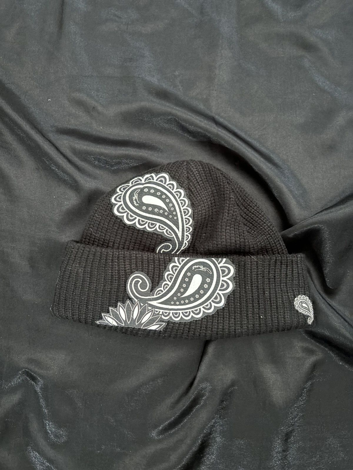 Japanese Brand × Vintage Paisley Beanie Black Size ONE SIZE - 1 Thumbnail