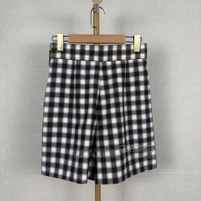 Louis Vuitton Louis Vuitton Checked Cotton Women's Shorts . Size 22" - 2 Thumbnail