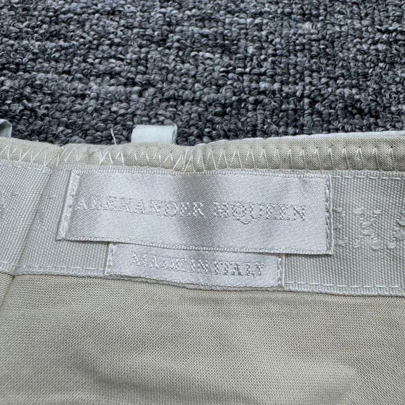 Alexander McQueen Alexander Mcqueen Mermaid Casual Pants Size US 34 / EU 50 - 3 Thumbnail