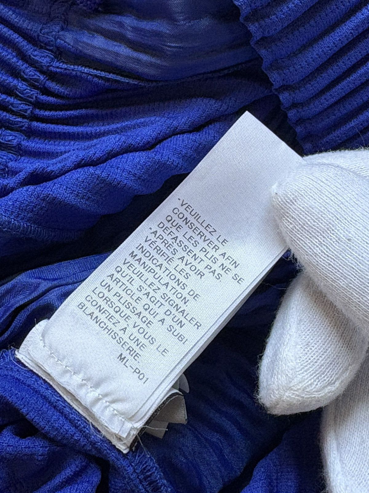 Homme Plisse Issey Miyake Homme Issey Miyake Blue Pleated Plisse Trouser Size US 32 / EU 48 - 10 Thumbnail