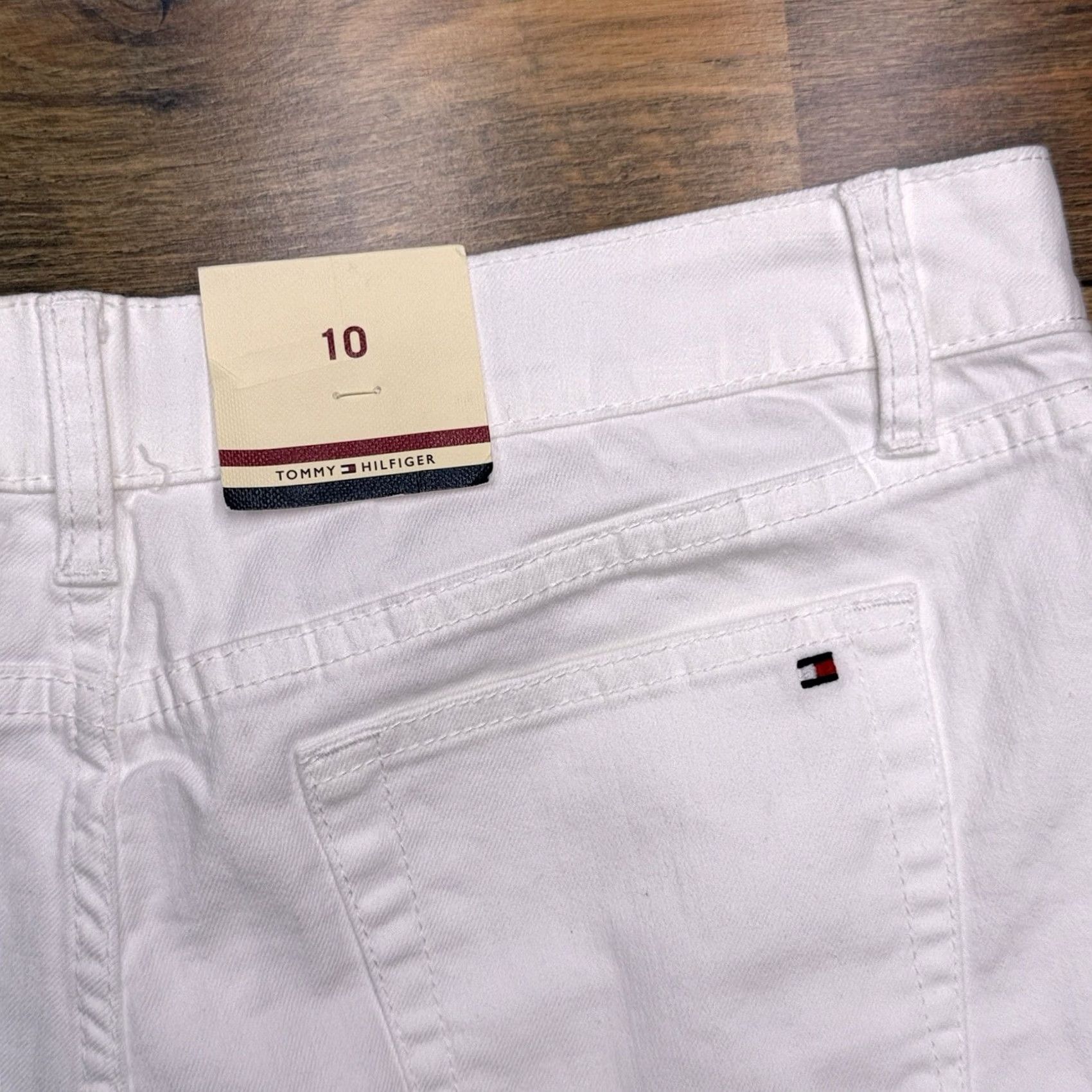 Tommy Hilfiger Tommy Hilfiger Denim Shorts Womens 10 White Mid Rise Cuffed New Size 32" / US 10 / IT 46 - 6 Thumbnail